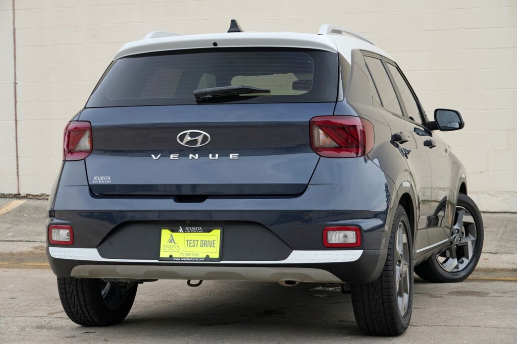 Used 2022 Hyundai Venue Limited SUV