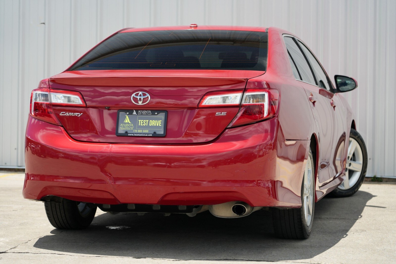 2014 Toyota Camry SE photo 3
