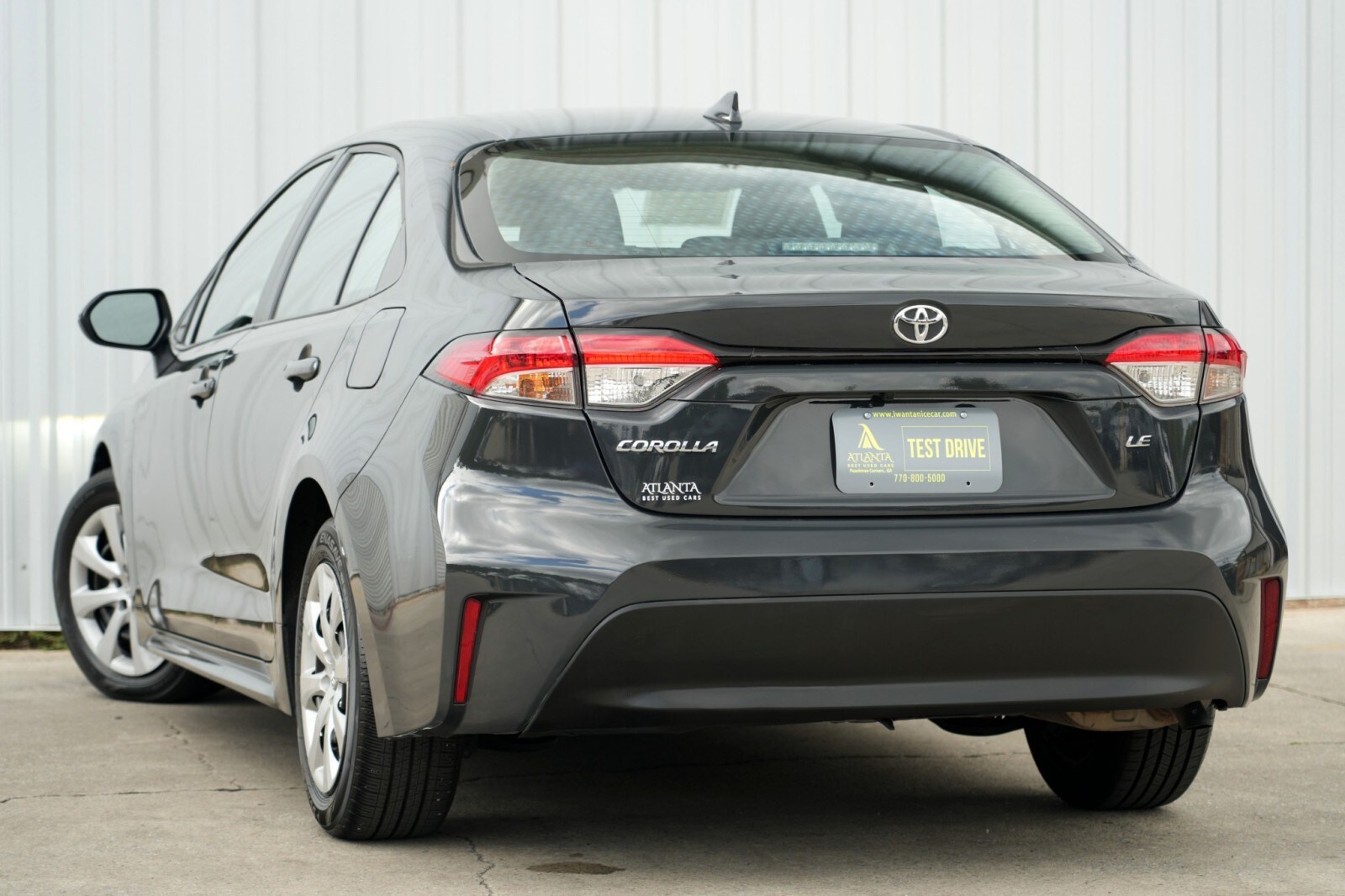 2024 Toyota Corolla LE photo 3