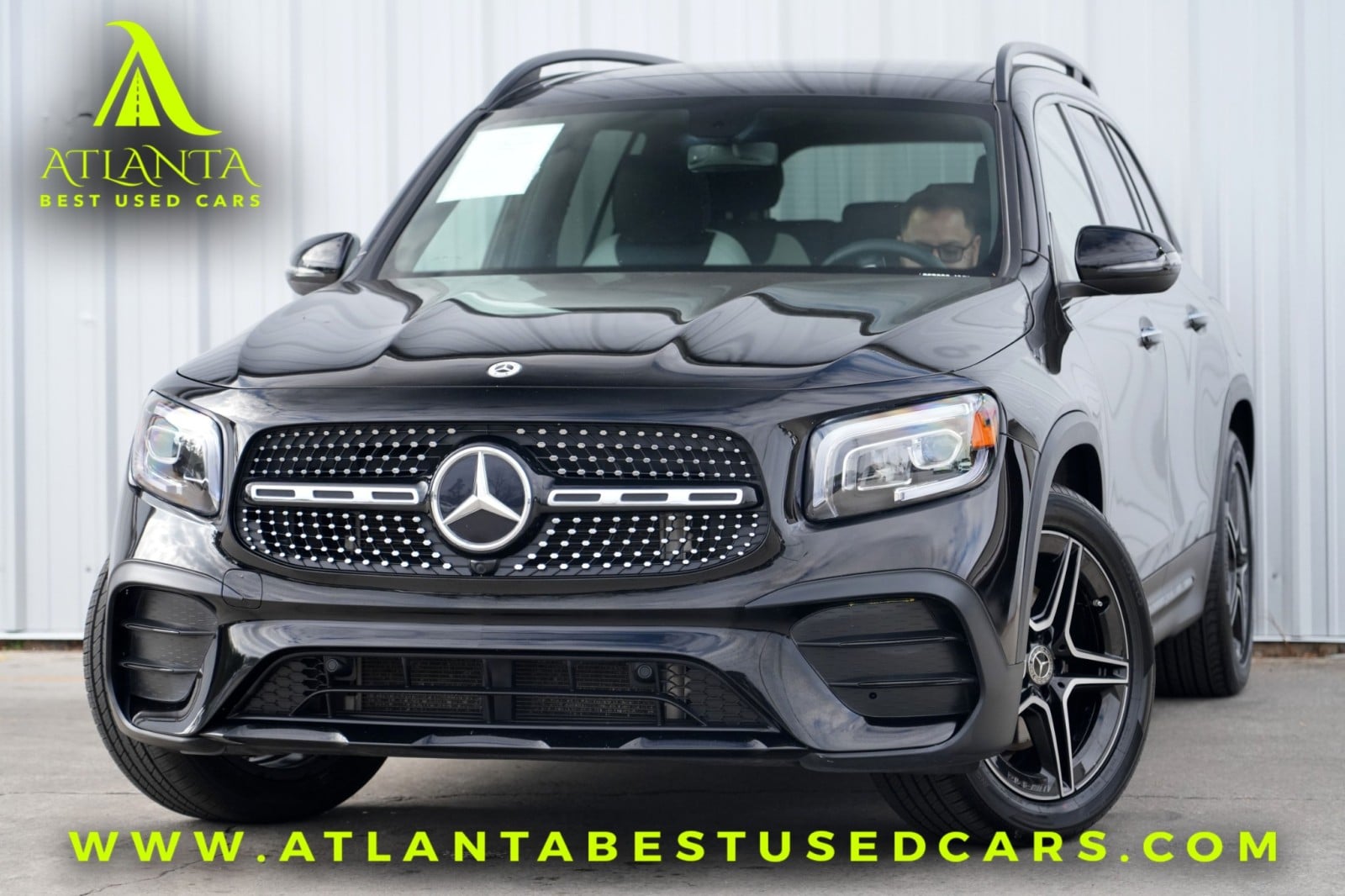 2023 Mercedes-Benz GLB Base's photo