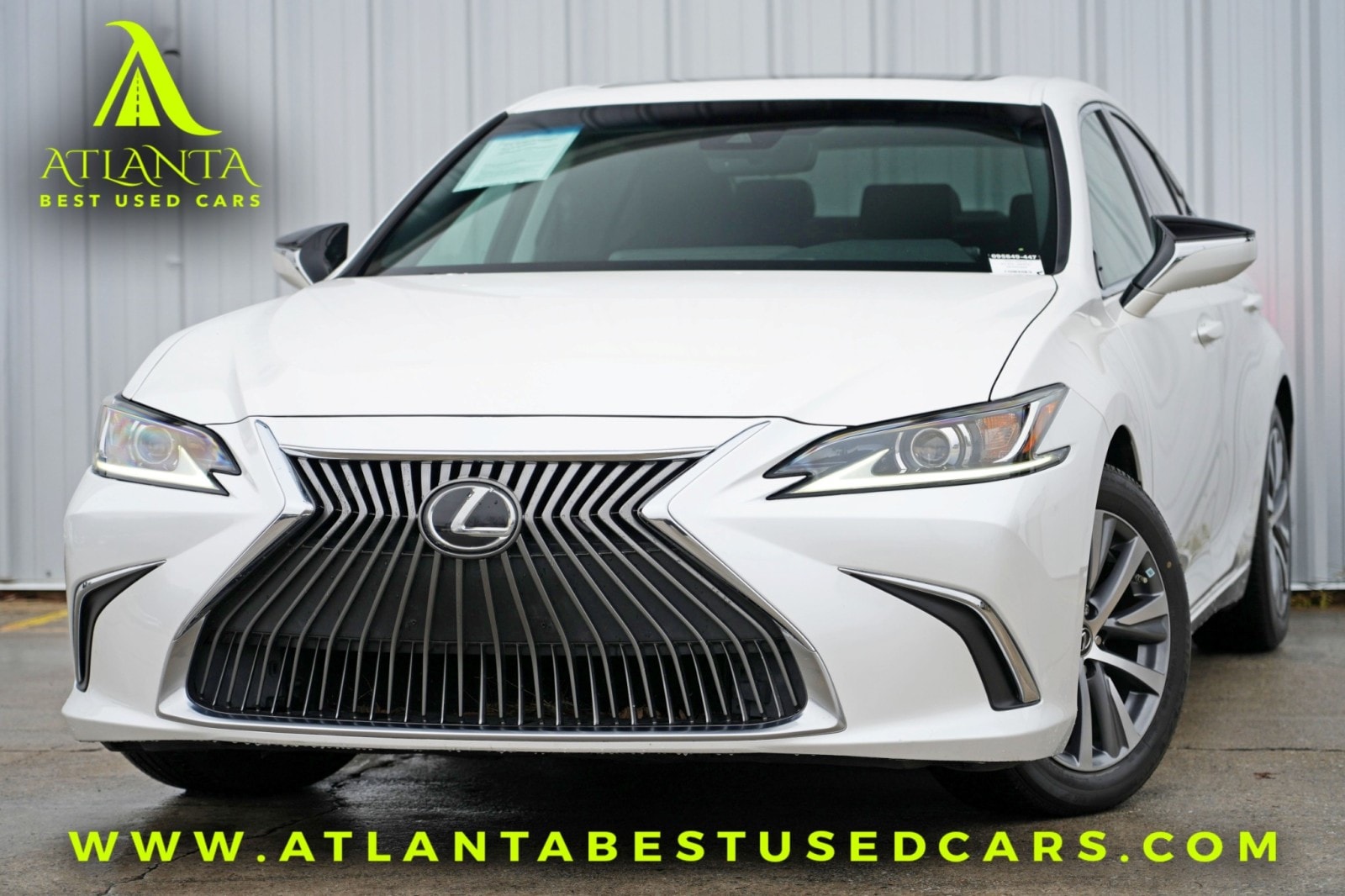 2021 Lexus ES 350's photo
