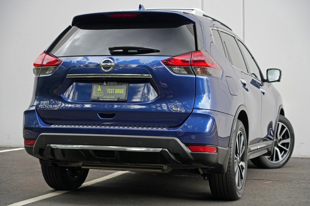 Used 2019 Nissan Rogue SL w/ Premium Package SUV
