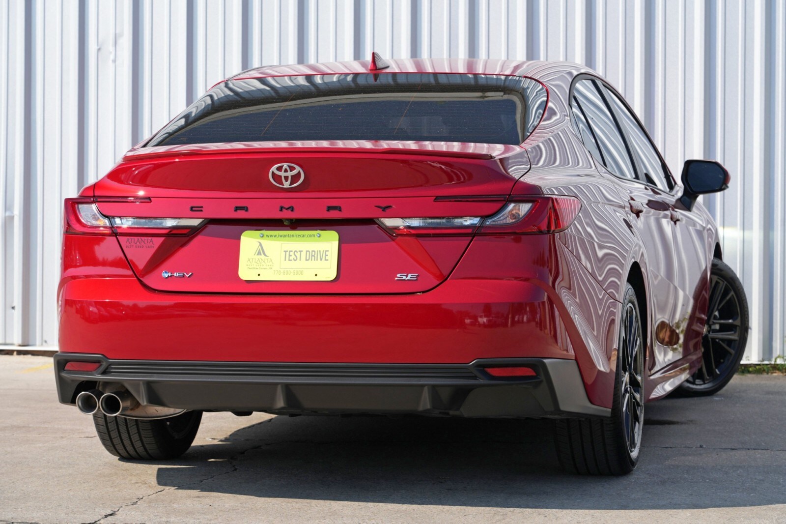 2025 Toyota Camry SE photo 3