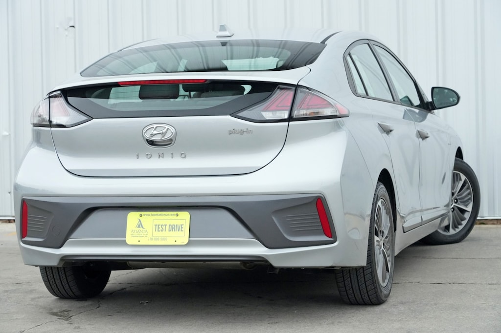 Used 2020 Hyundai Ioniq Plug-In Hybrid SE Hatchback
