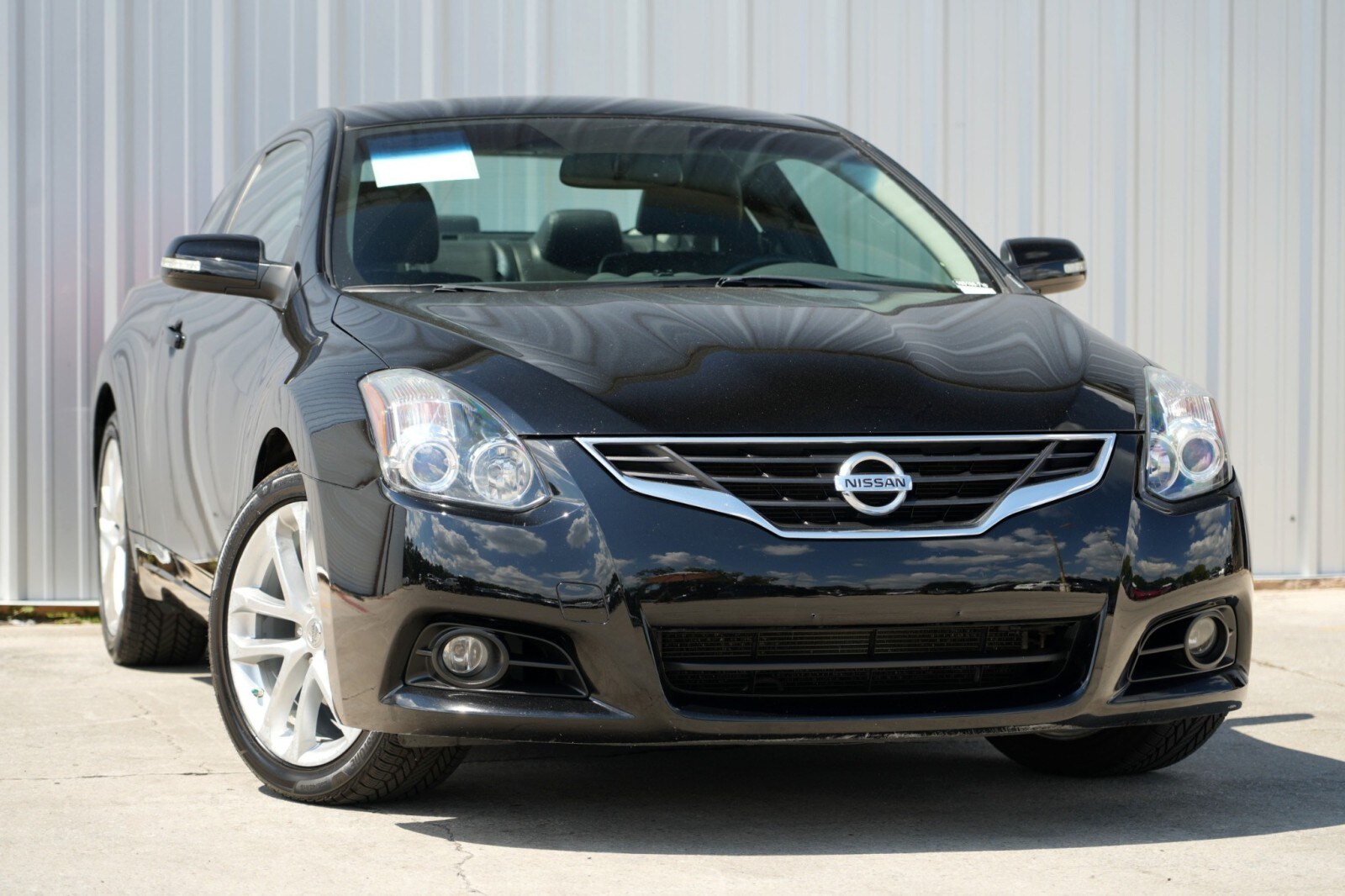 2012 Nissan Altima 3.5 SR photo 2