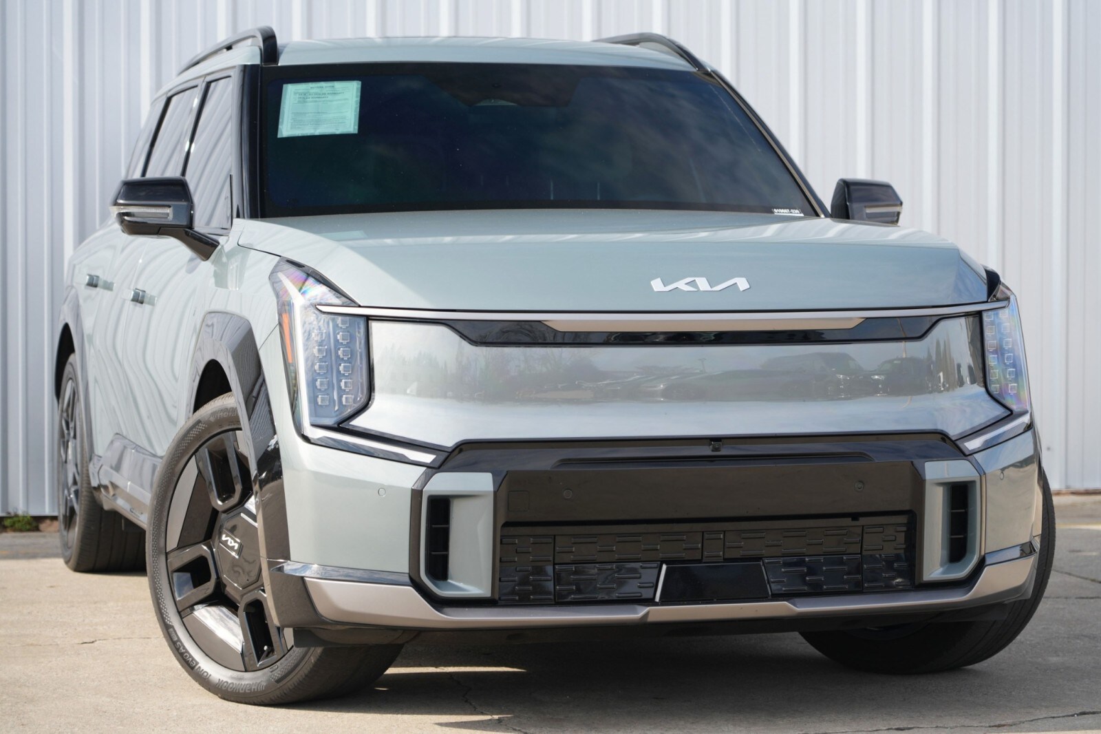 2024 Kia EV9 GT-Line photo 2