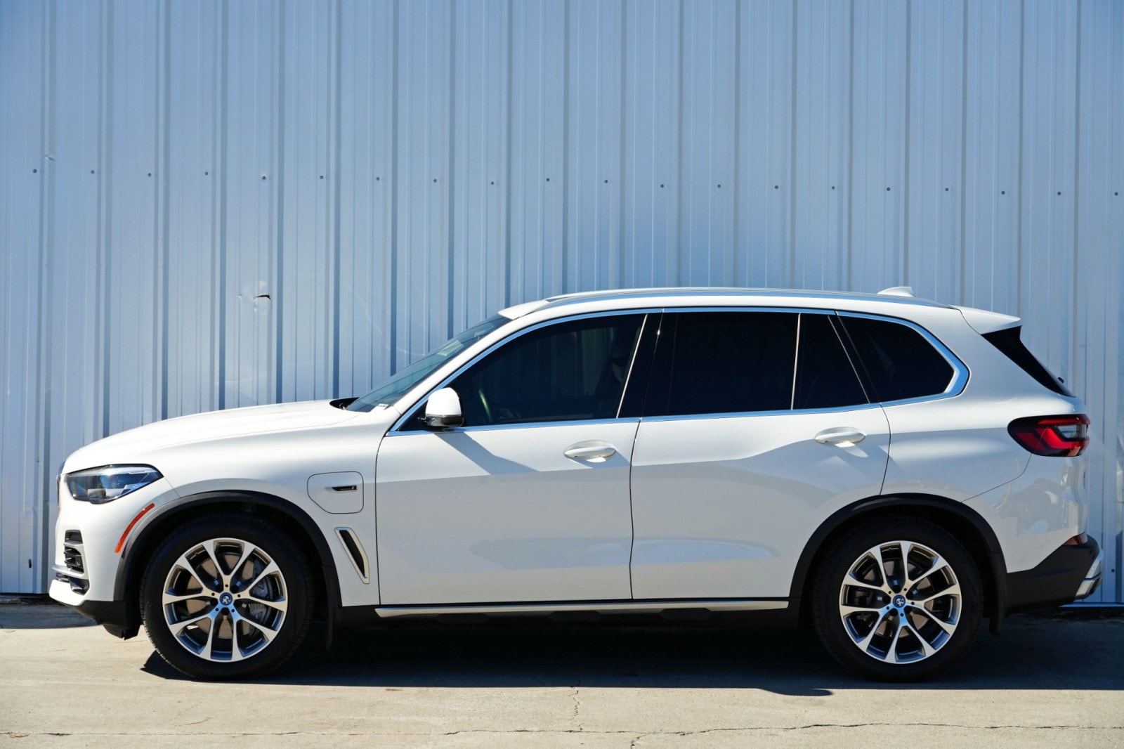 2022 BMW X5 45e - Photo 54