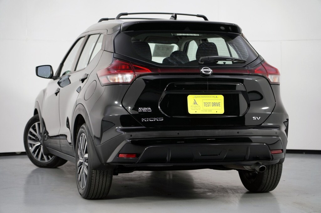 Used 2022 Nissan Kicks SV SUV