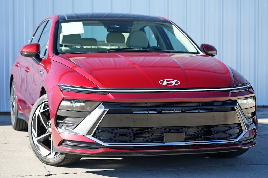 Used 2024 Hyundai Sonata SEL w/ Convenience Package Sedan