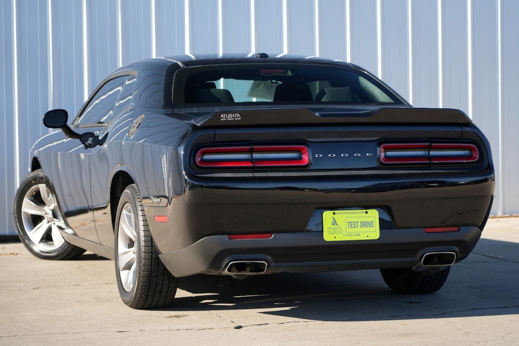 Used 2015 Dodge Challenger SXT Coupe