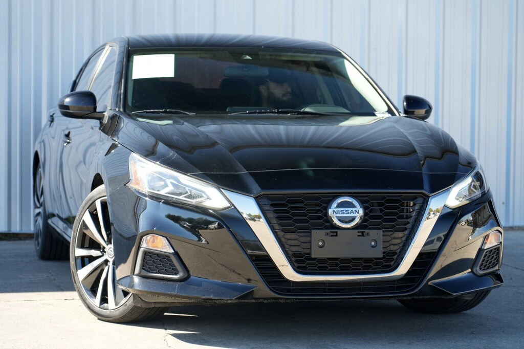 Used 2022 Nissan Altima 2.5 SR Sedan