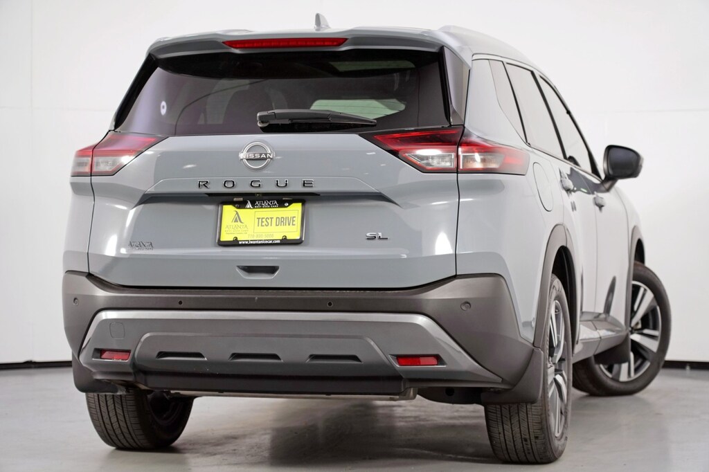 Used 2023 Nissan Rogue SL w/ Premium Package SUV