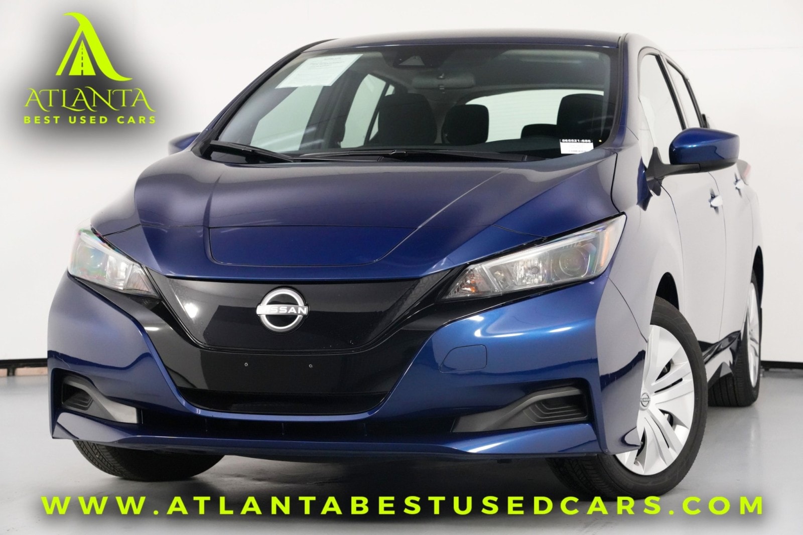 2025 Nissan Leaf S's photo