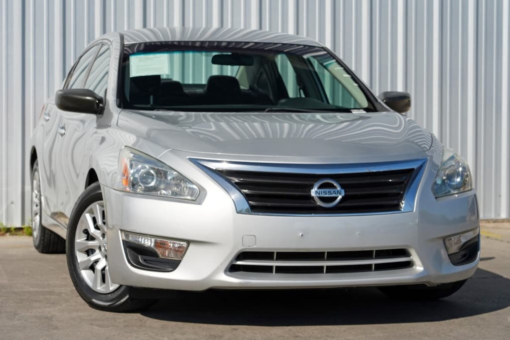 Used 2013 Nissan Altima 2.5 S Sedan