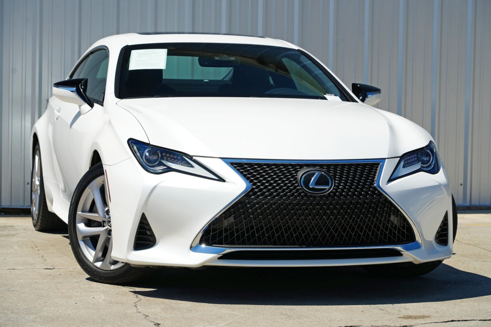 2019 Lexus RC 300 photo 2