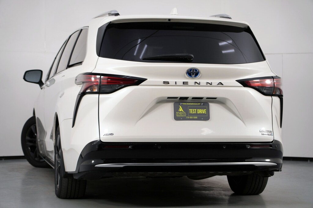 Used 2021 Toyota Sienna Limited Van