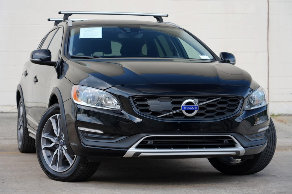 Used 2018 Volvo V60 Cross Country w/ Convenience Package Wagon