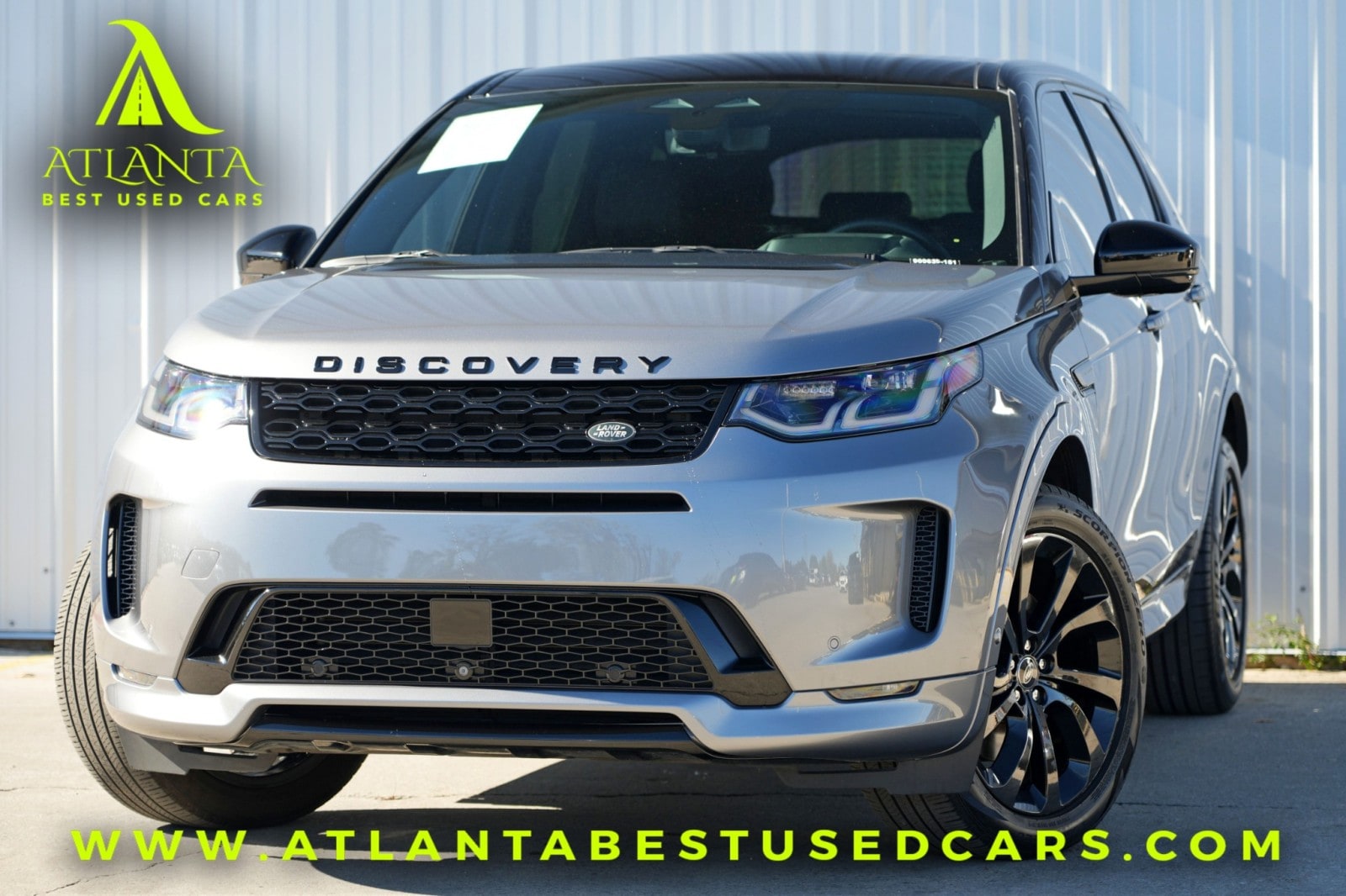2021 Land Rover Discovery Sport SE's photo