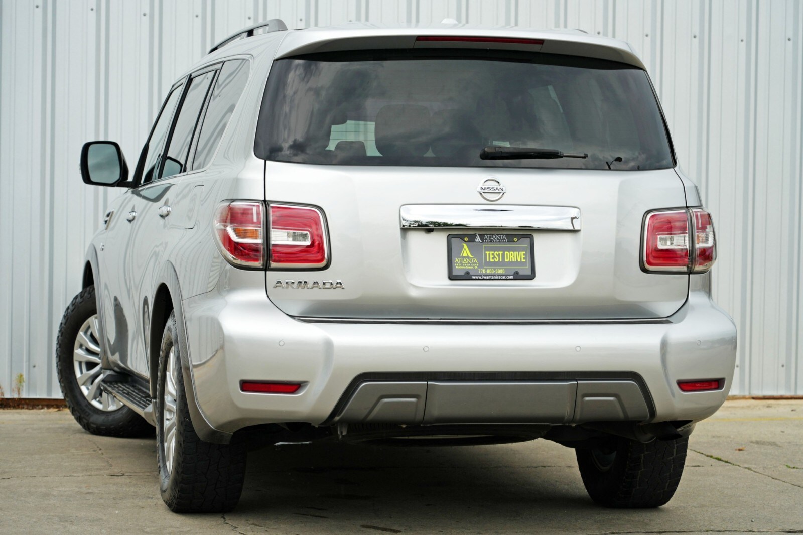 2019 Nissan Armada SV photo 4