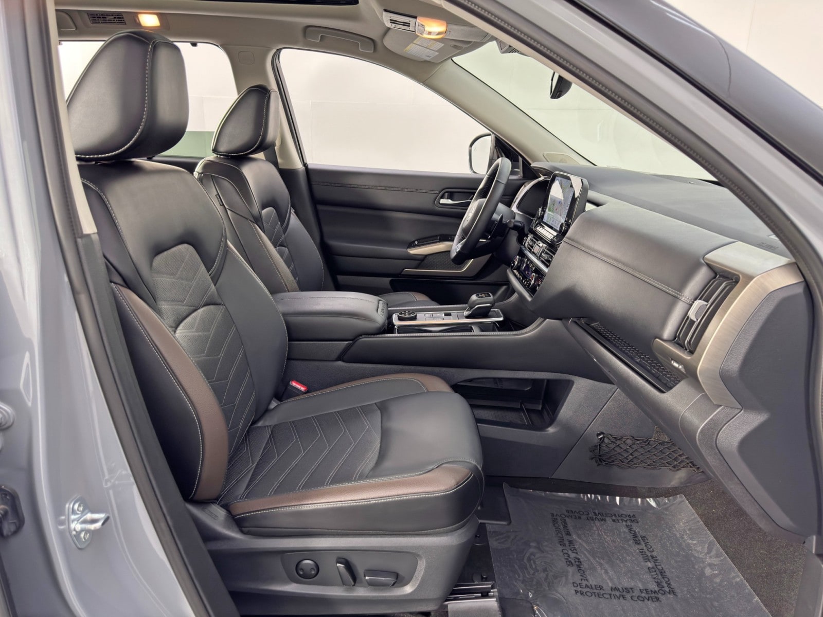 2024 Nissan Pathfinder Platinum - Photo 15