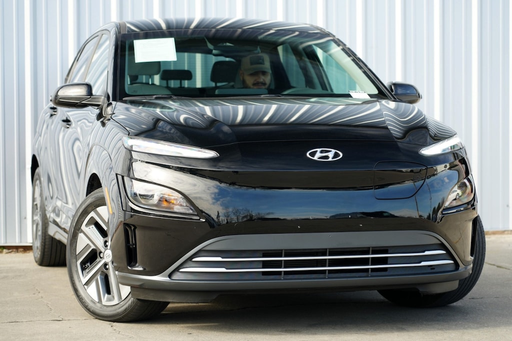 Used 2023 Hyundai Kona Electric SE SUV