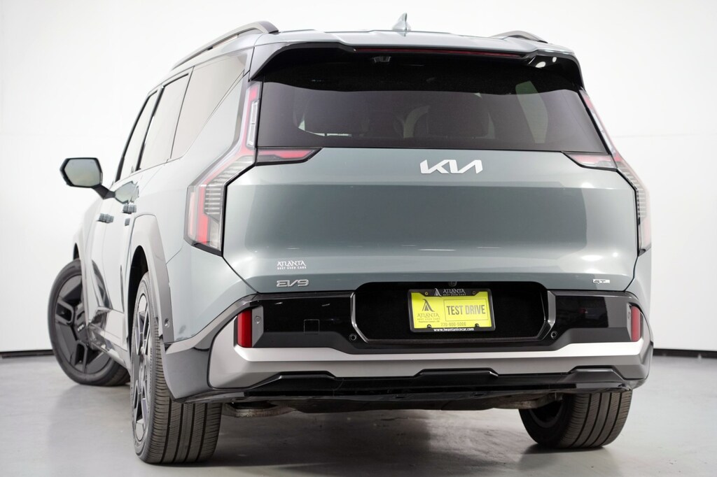 Used 2024 Kia EV9 GT-Line w/ VIP Relaxation Package SUV