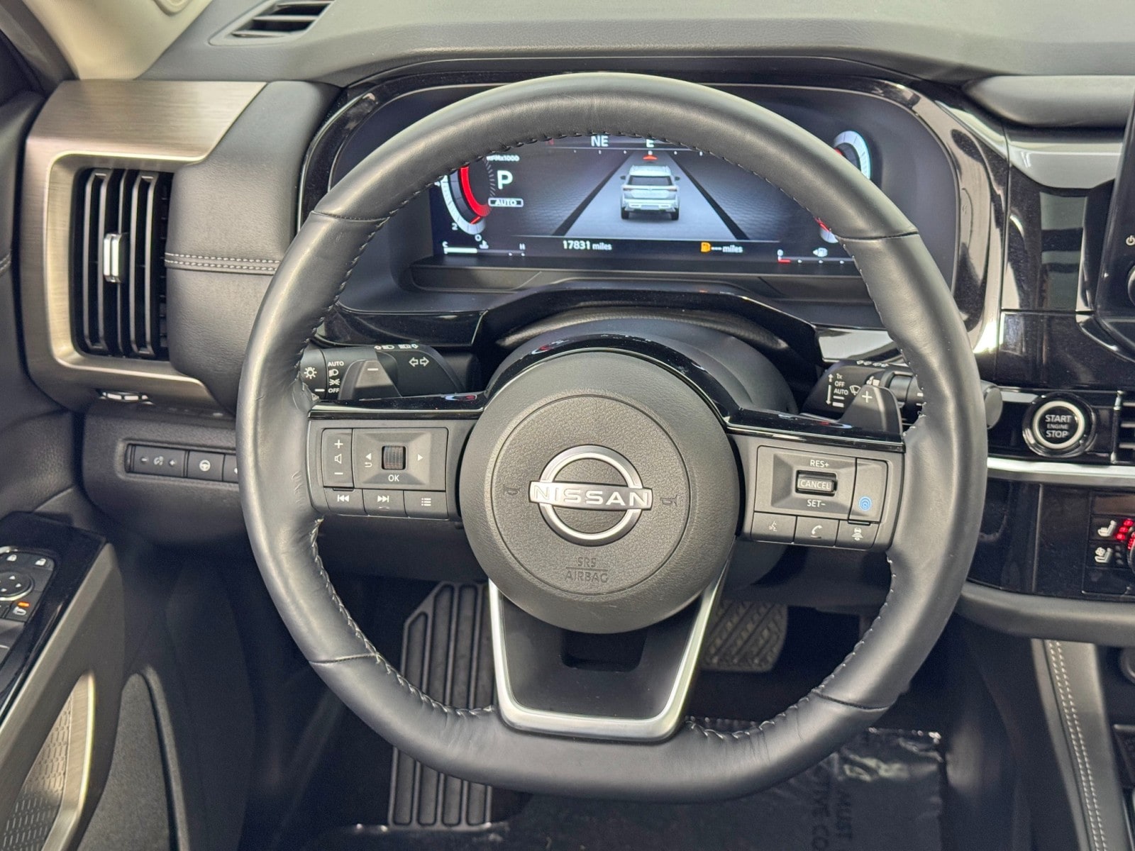 2024 Nissan Pathfinder Platinum - Photo 21