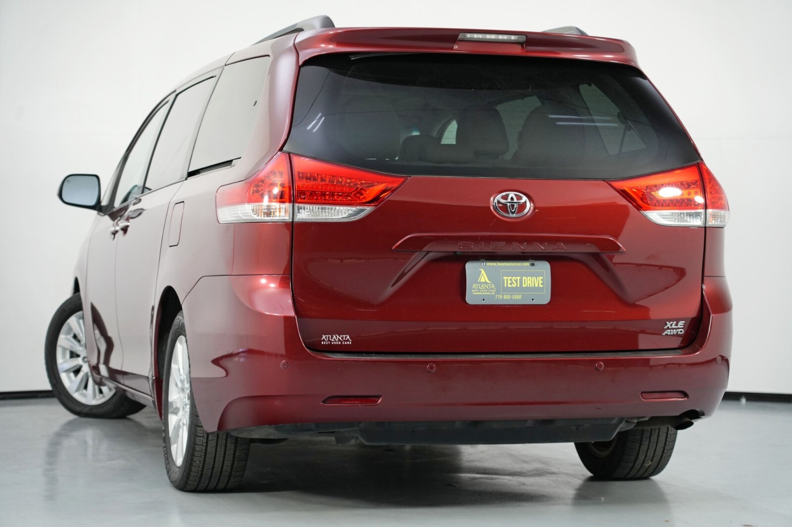 2013 Toyota Sienna XLE photo 4