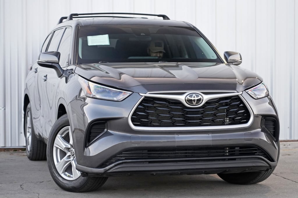 Used 2021 Toyota Highlander L SUV