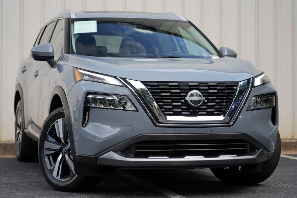 Used 2023 Nissan Rogue SL w/ Premium Package SUV