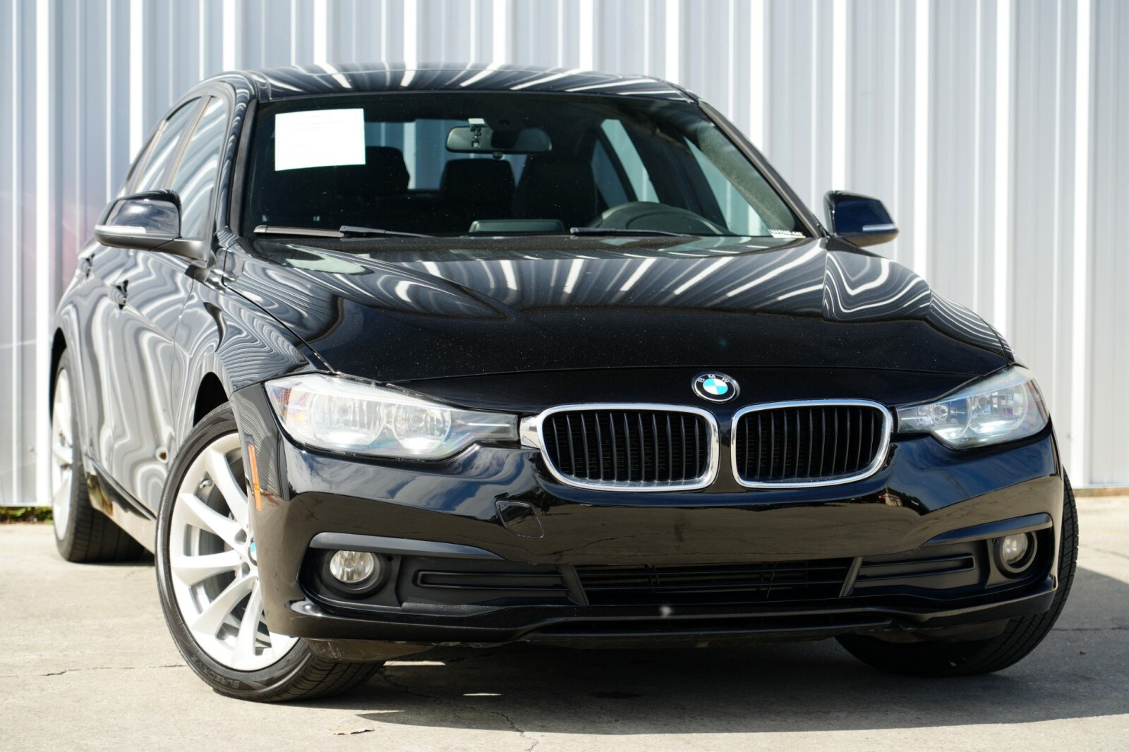 2017 Bmw 320i xDrive photo 2