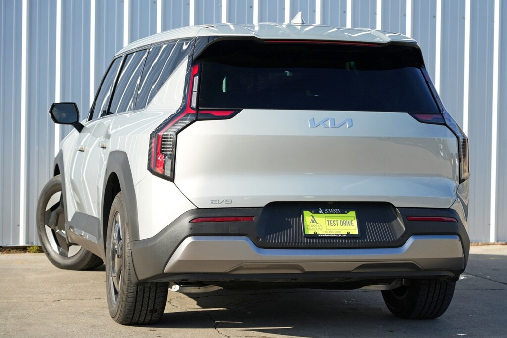 Used 2024 Kia EV9 Light Long Range SUV