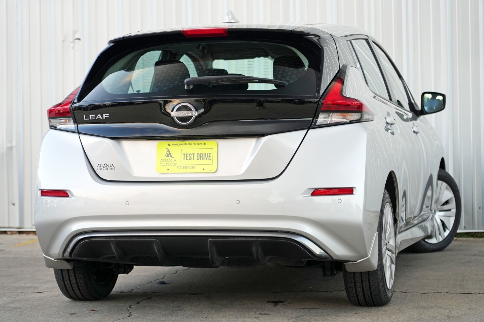 2025 Nissan Leaf S photo 3