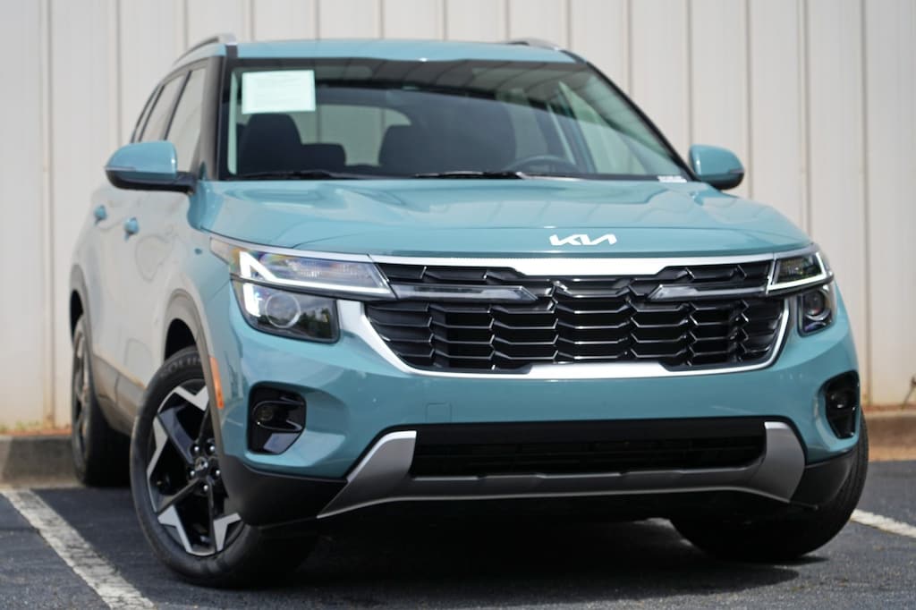 Used 2025 Kia Seltos EX SUV