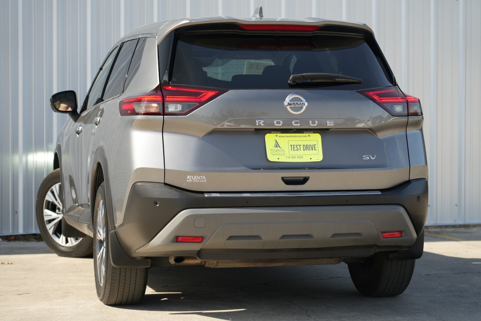 2021 Nissan Rogue SV photo 2