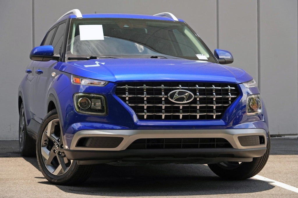 Used 2023 Hyundai Venue SEL SUV