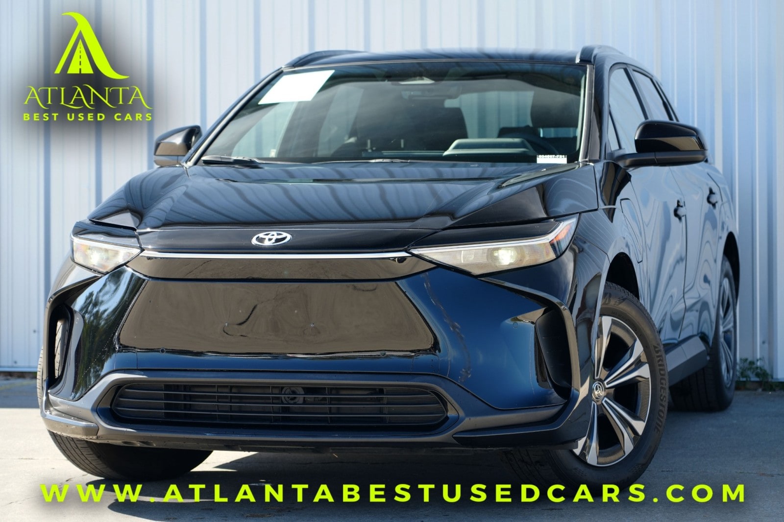 2024 Toyota bZ4X XLE's photo