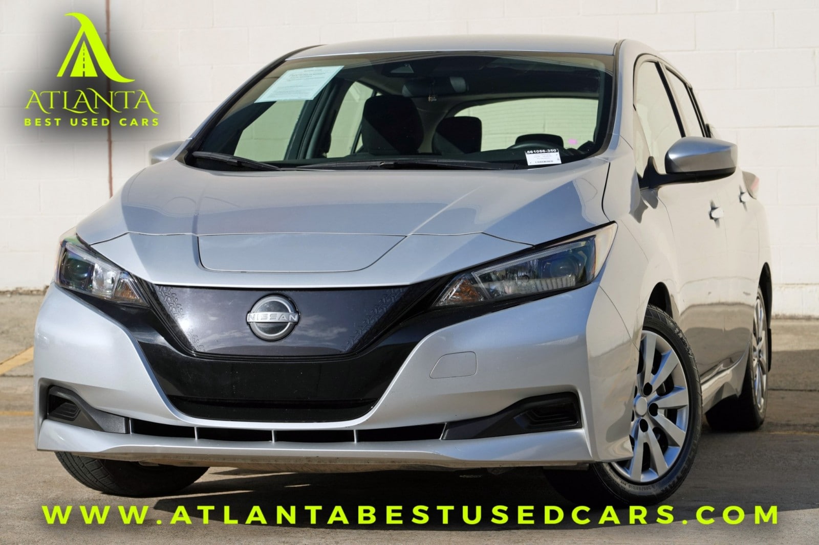 2023 Nissan Leaf S's photo