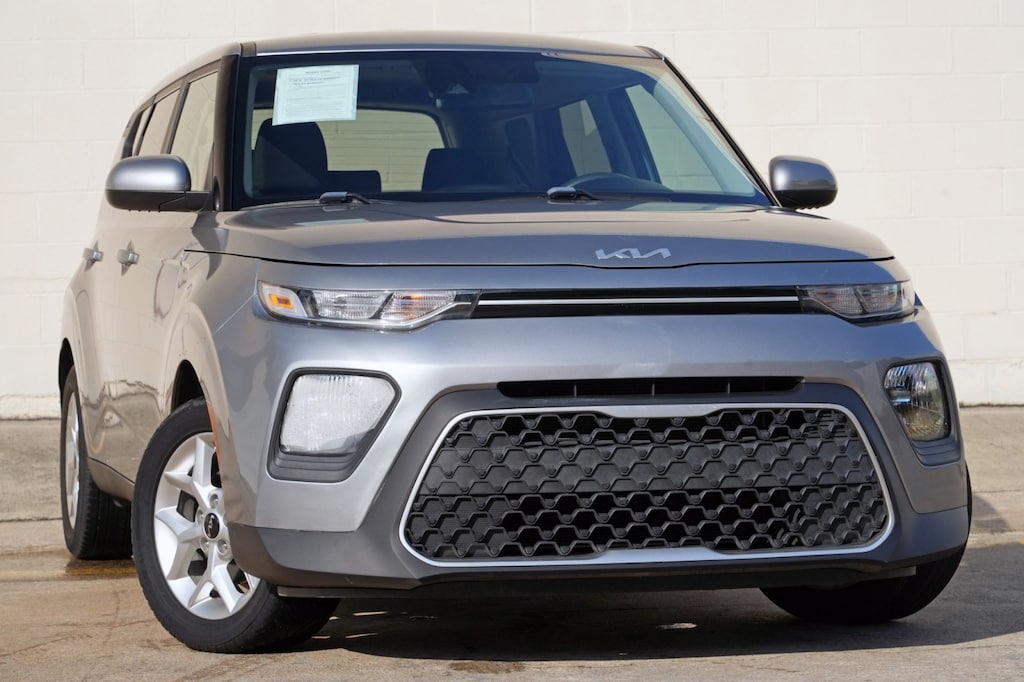 Used 2022 Kia Soul LX w/ Technology Package Hatchback