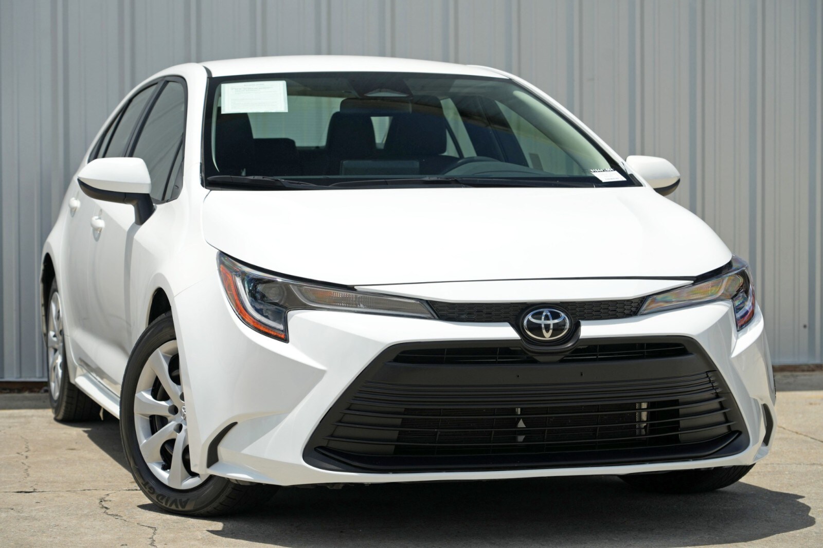2024 Toyota Corolla LE photo 2