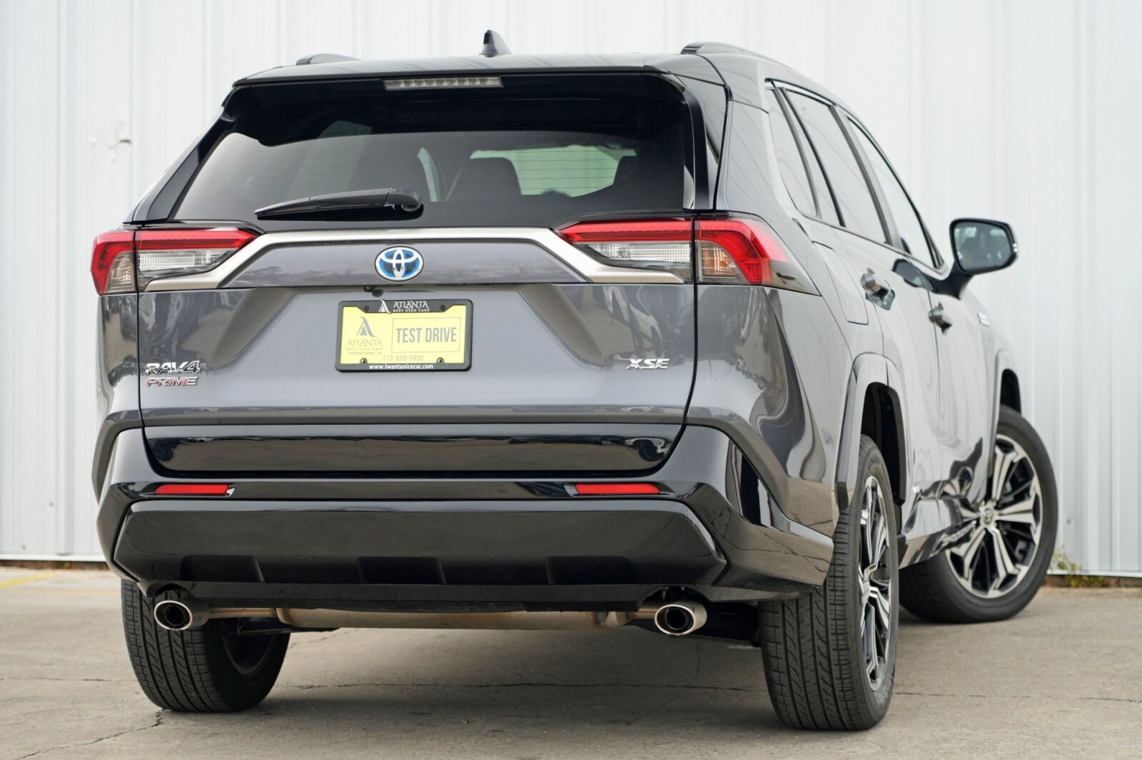 2023 Toyota RAV4 Prime XSE photo 2