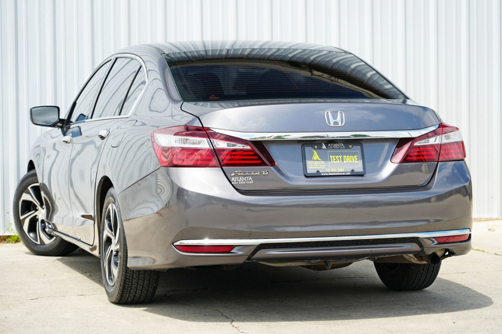 2017 Honda Accord LX photo 4