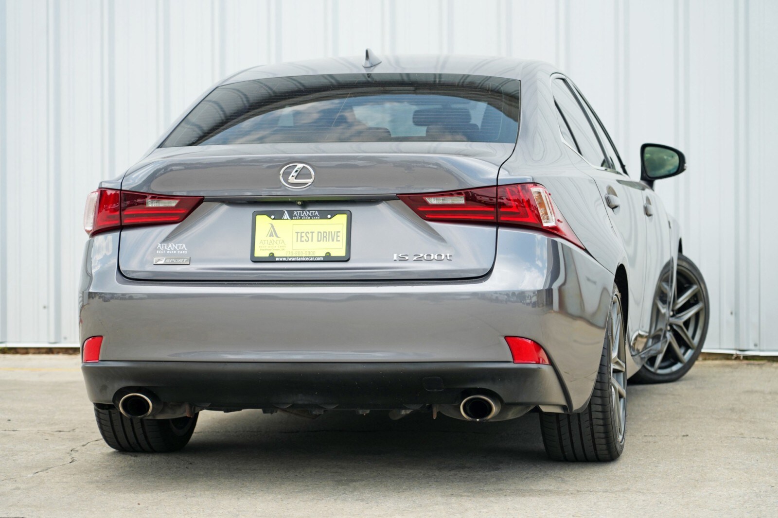 2016 Lexus IS 200t F SPORT photo 3