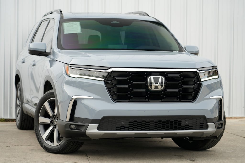 Used 2024 Honda Pilot Touring SUV