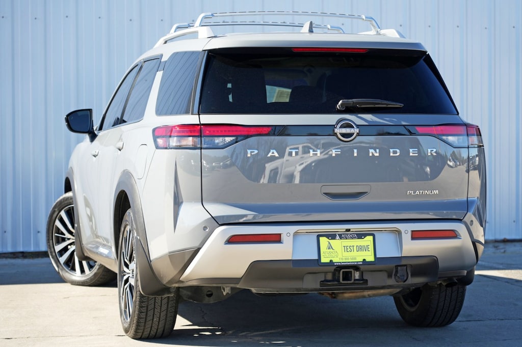Used 2023 Nissan Pathfinder Platinum SUV