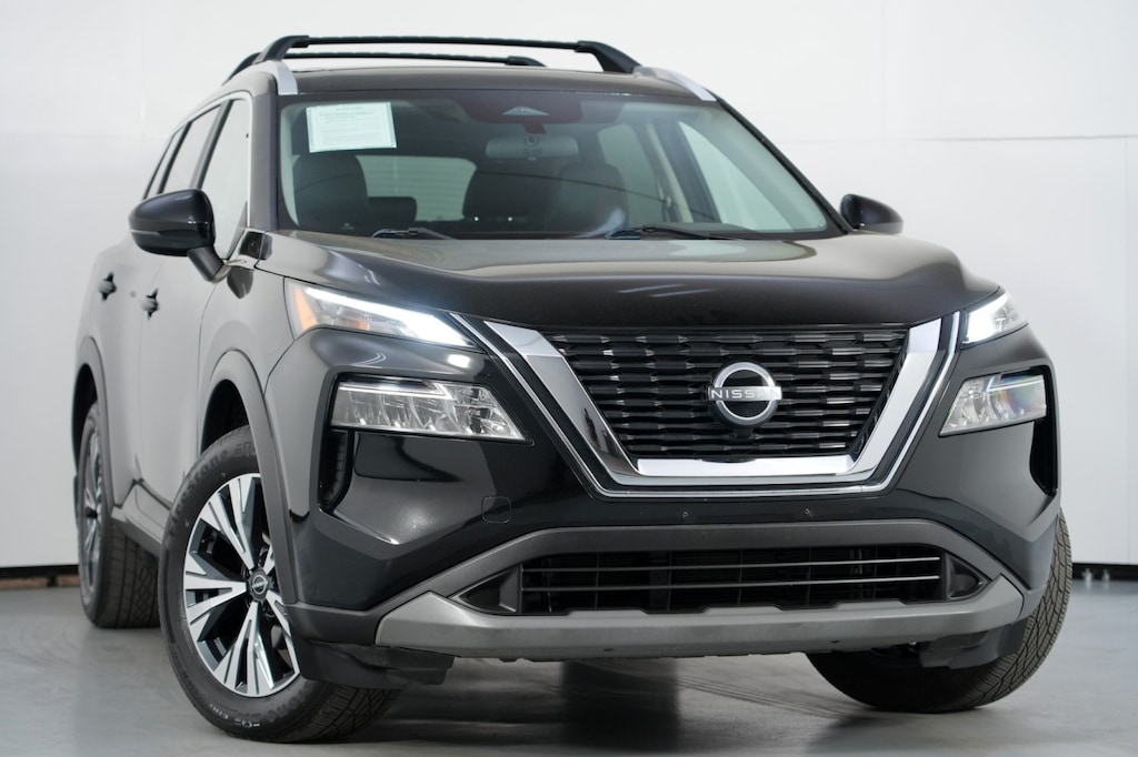 Used 2023 Nissan Rogue SV w/ Premium Package SUV