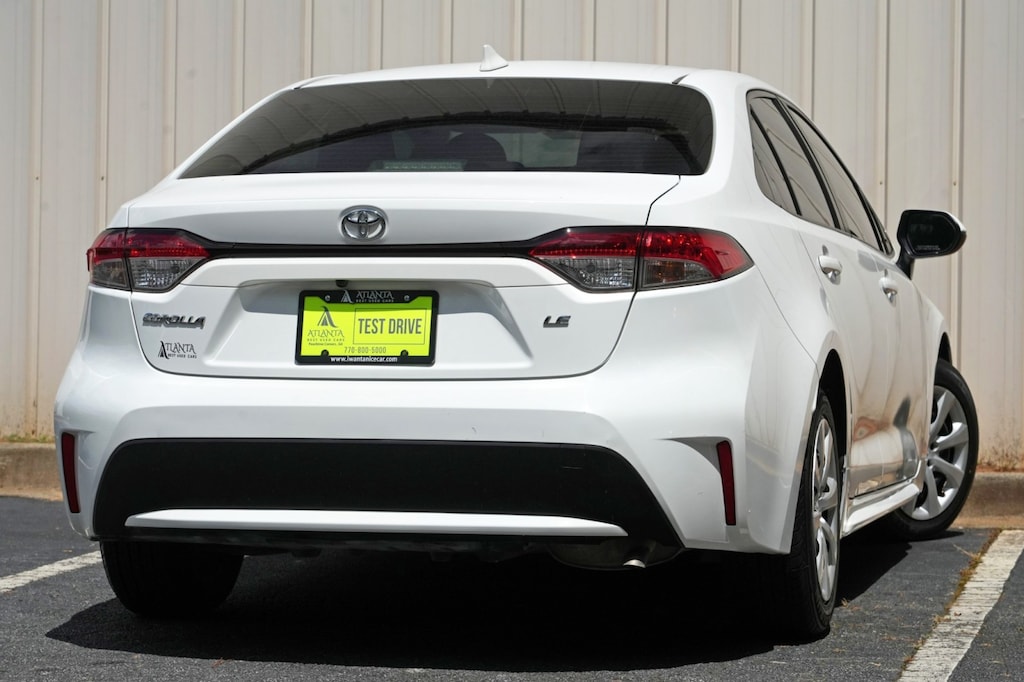 Used 2022 Toyota Corolla LE Sedan