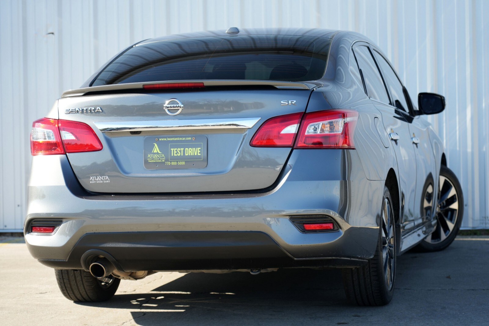 2019 Nissan Sentra SR photo 3