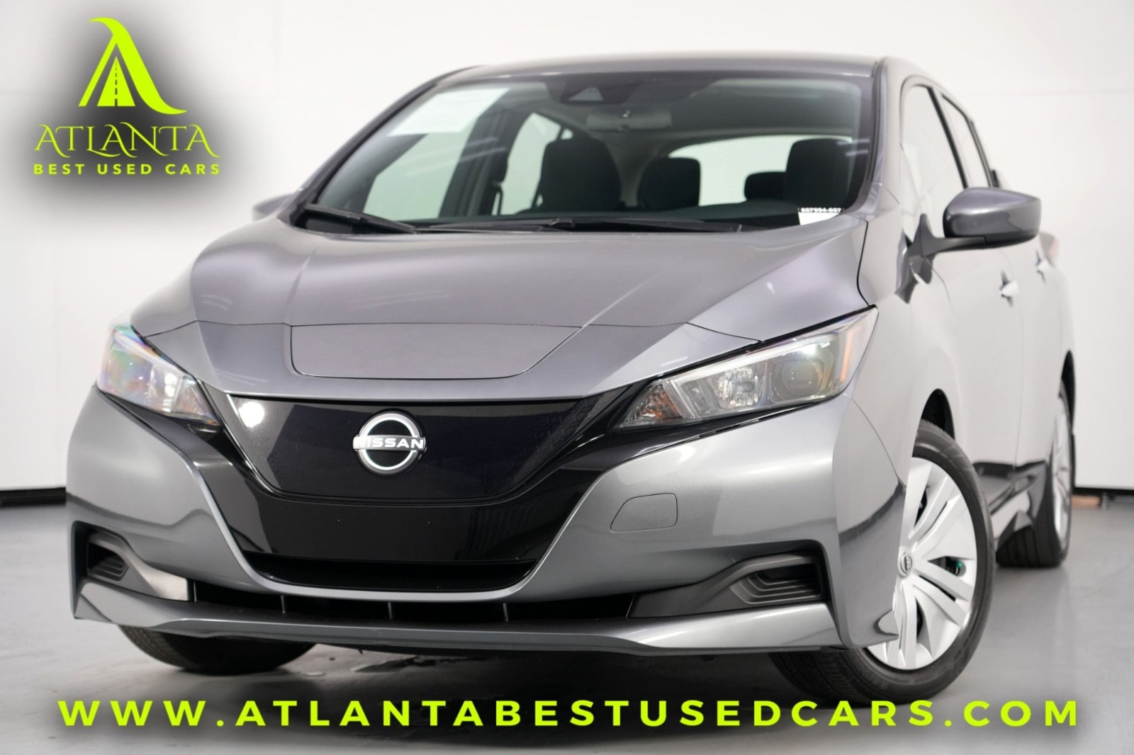 2025 Nissan Leaf S's photo