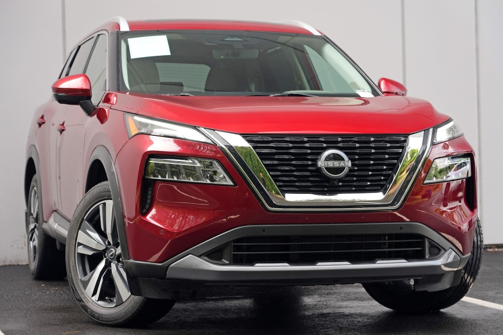 Used 2023 Nissan Rogue SL w/ Premium Package SUV